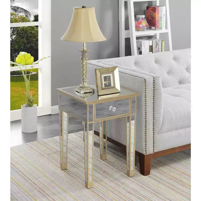 Table d'appoint Belmont avec miroir, tiroir et bouton en faux cristal, table d'appoint élégante avec base en bois de sapin et rangement dissimulé
