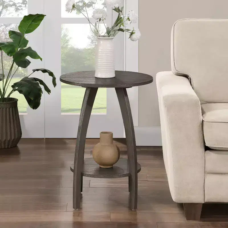 Table d'appoint Belmont avec étagère, style scandinave d'inspiration moderne du milieu du siècle, meuble d'appoint à deux niveaux pour salon.