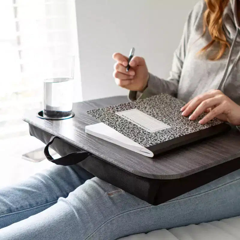 Bureau portable porte-gobelet