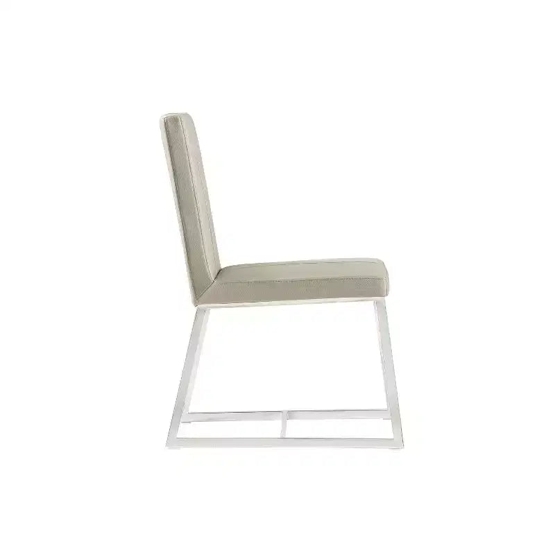 Chaise de salle à manger en similicuir blanc de 35 po pour un intérieur moderne, élégant et confortable.