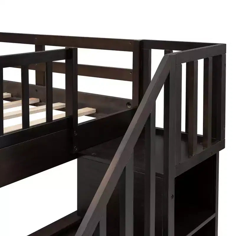 Lit superposé double sur double avec escalier de rangement et barrières de sécurité