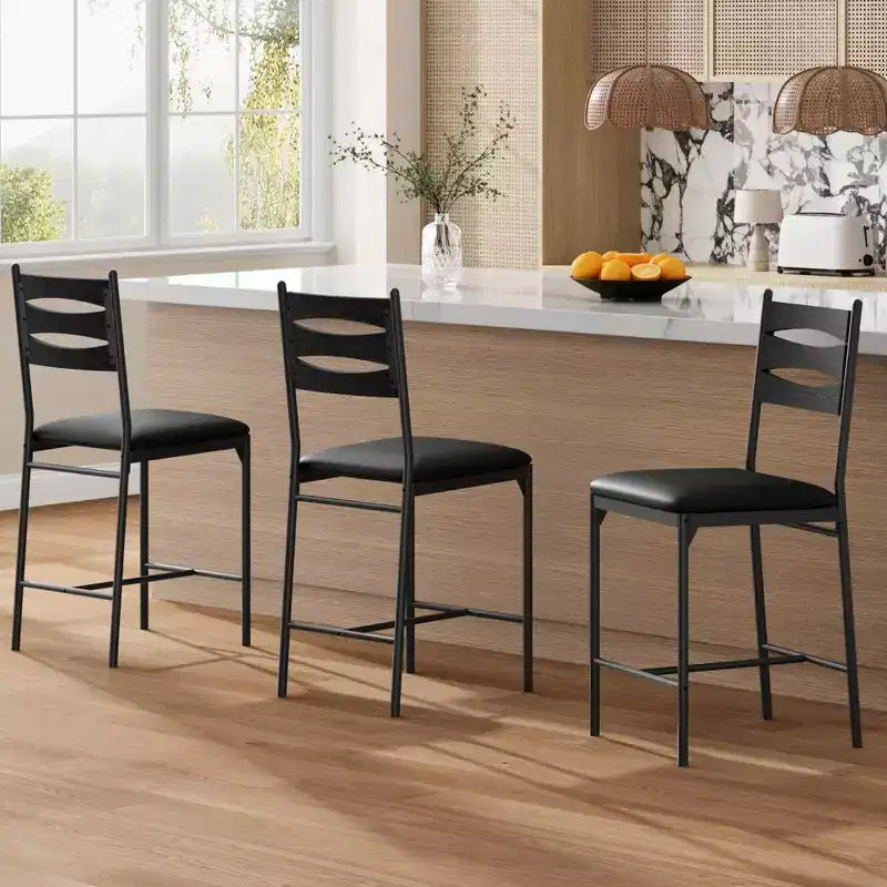 Tabourets de bar hauteur comptoir, chaises de bar rembourrées en similicuir avec dossier en bois, coussin épais et repose-pieds pour îlot de cuisine