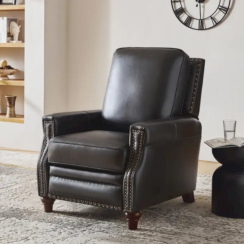 Fauteuil inclinable en cuir véritable de style Mid-century Modern "Cigar" avec garniture cloutée par HULALA HOME